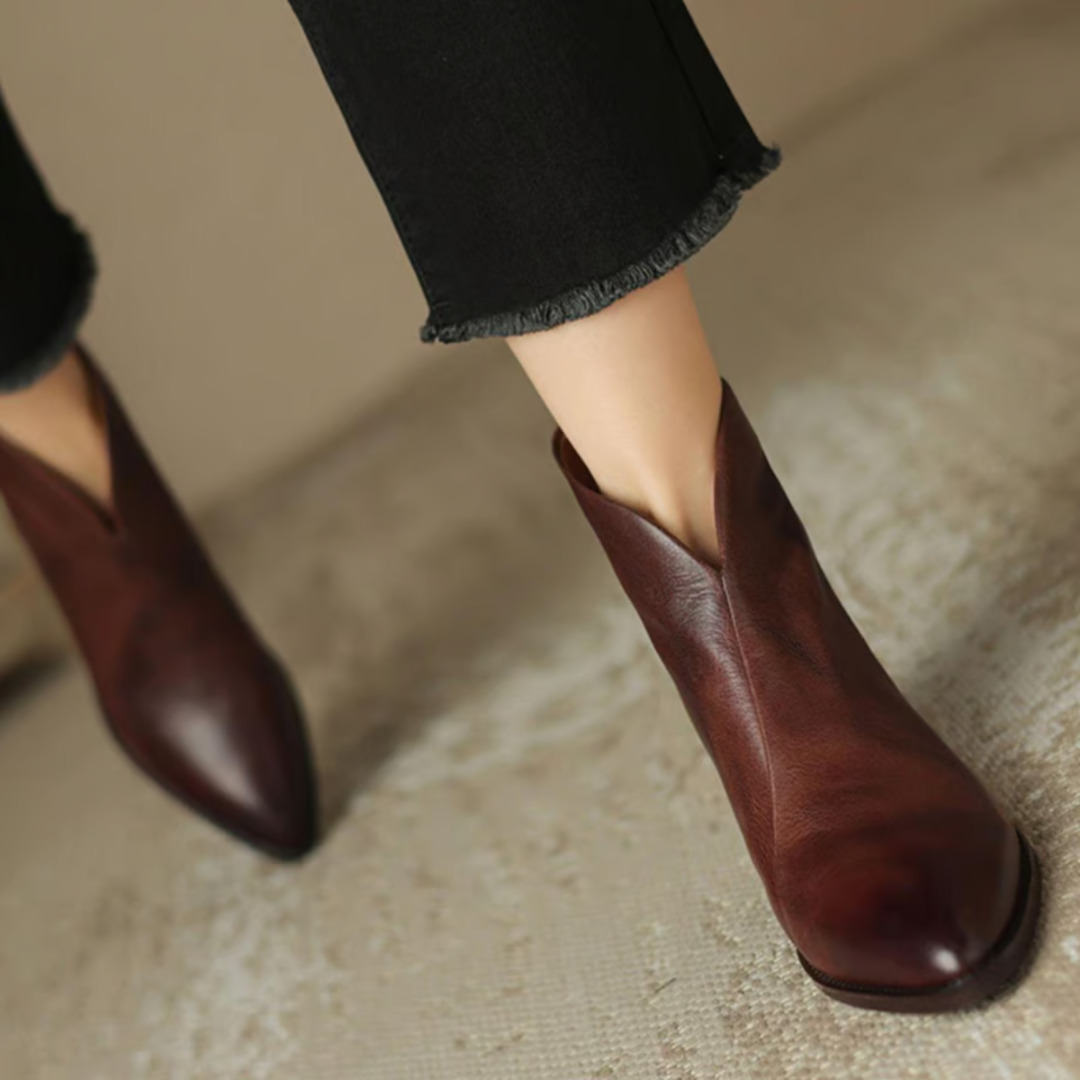 Women’s Pointed Toe Leather Ankle Boots