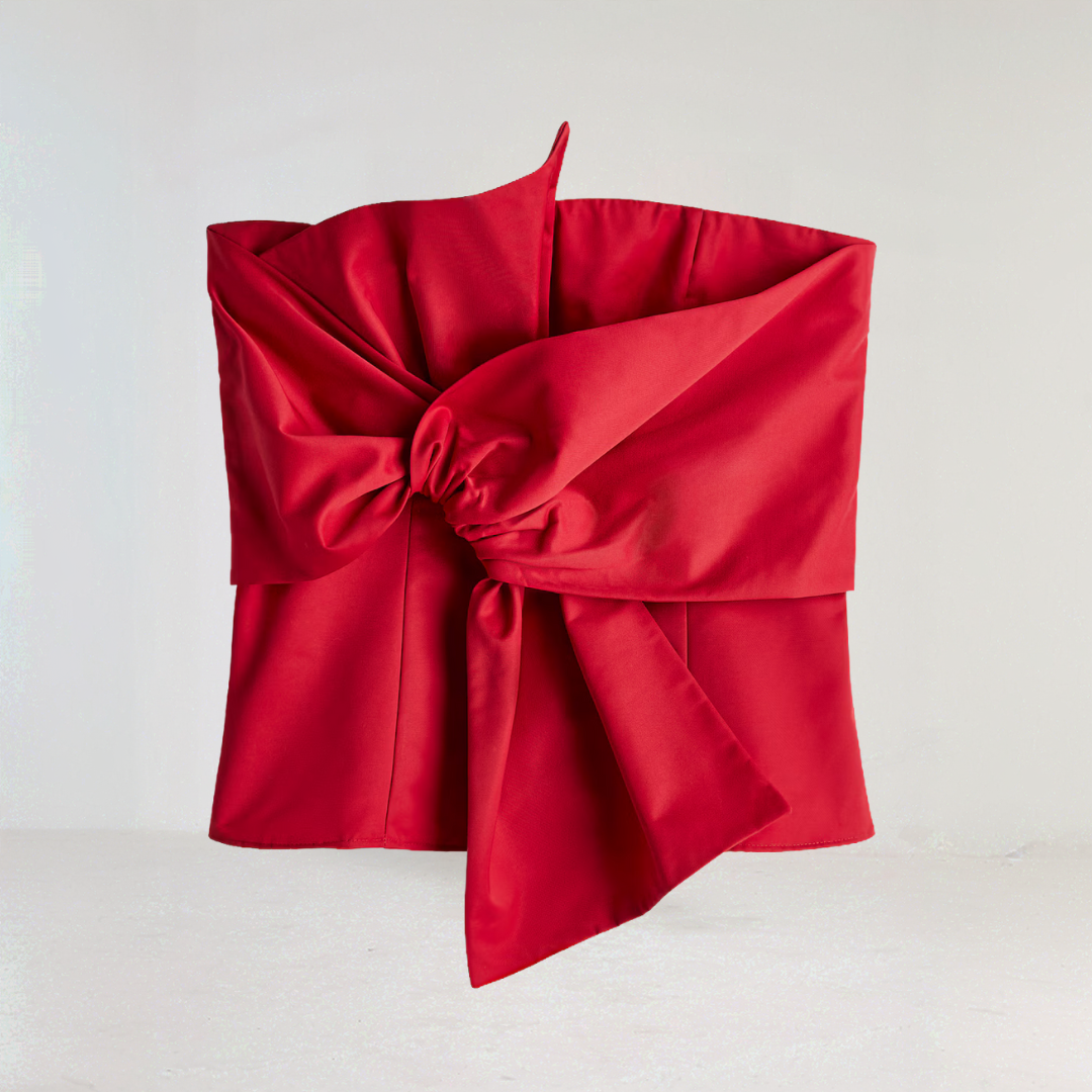 Elegant Strapless Bow Top
