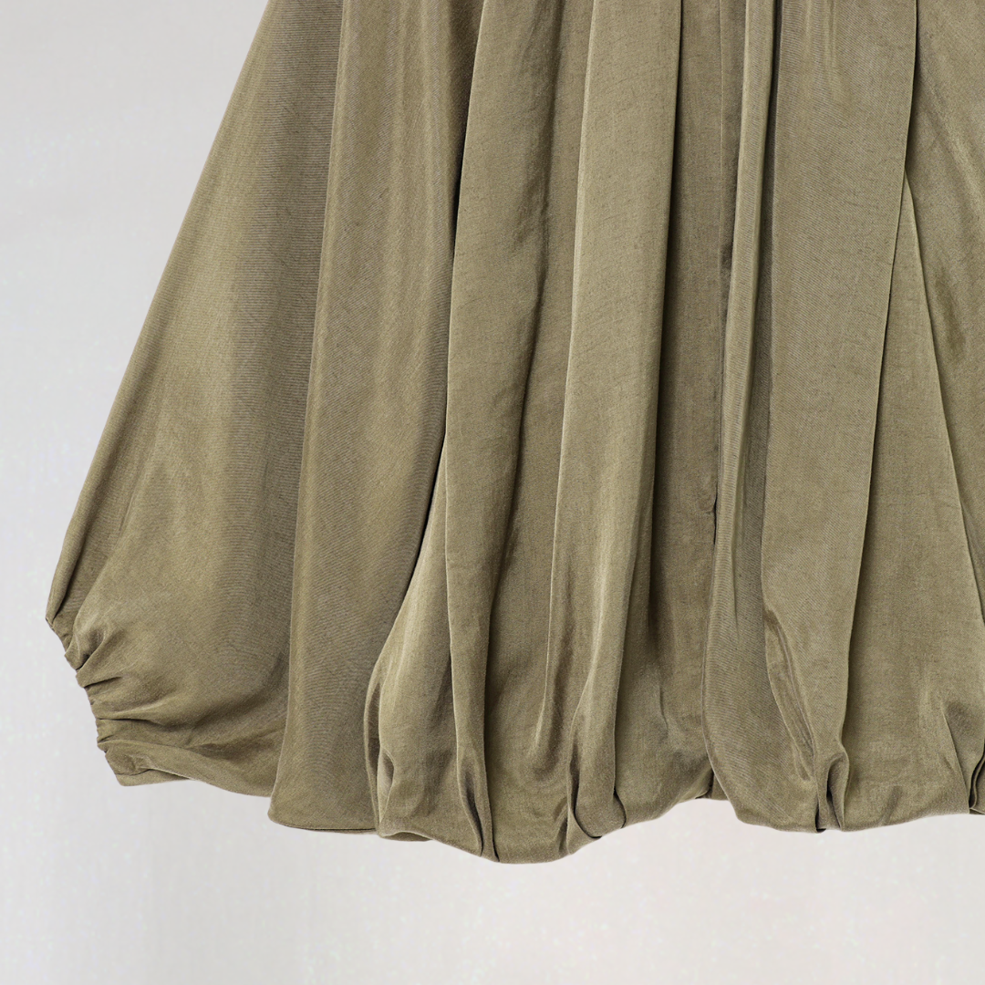 Elegant Pleated Bomber Jacket with Zip Closure