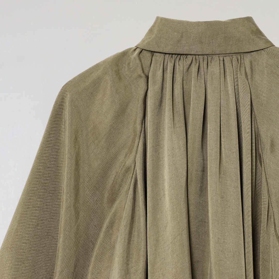 Elegant Pleated Bomber Jacket with Zip Closure