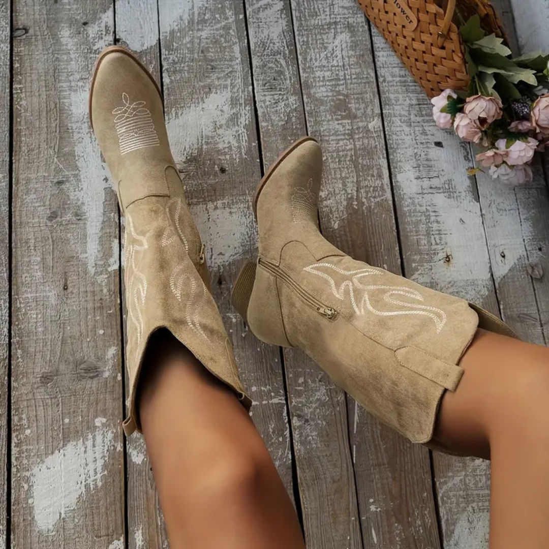 Trendy Vintage Western Country Boots